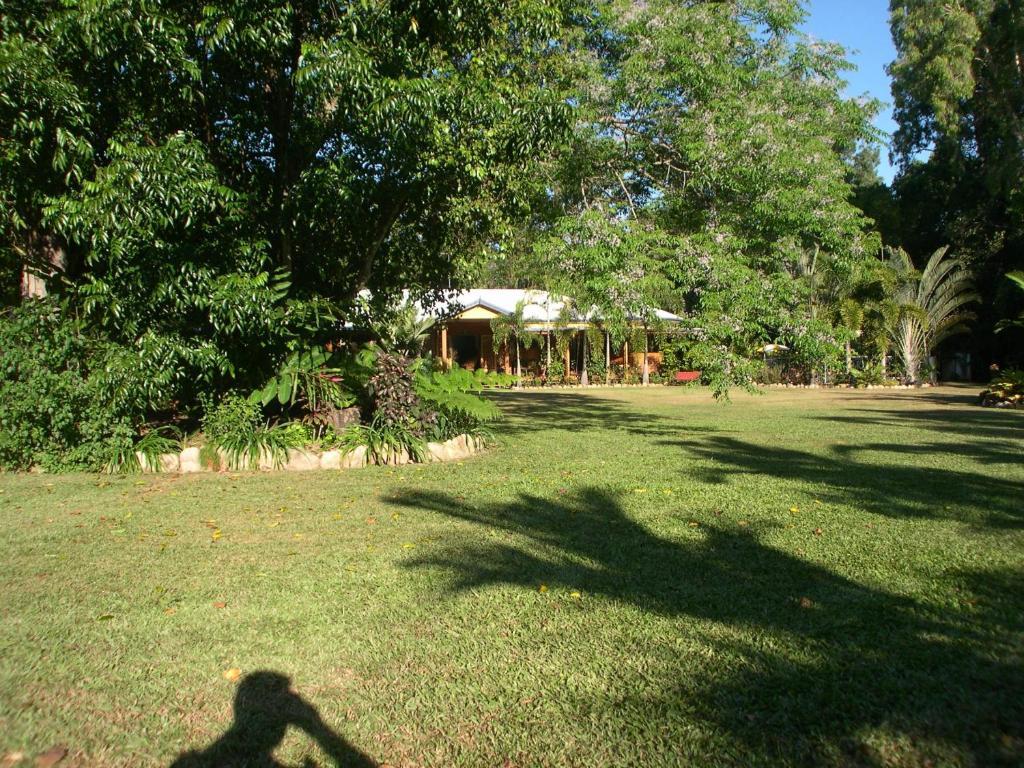 Hibiscus Lodge Bed & Breakfast Wongaling Beach Exteriér fotografie