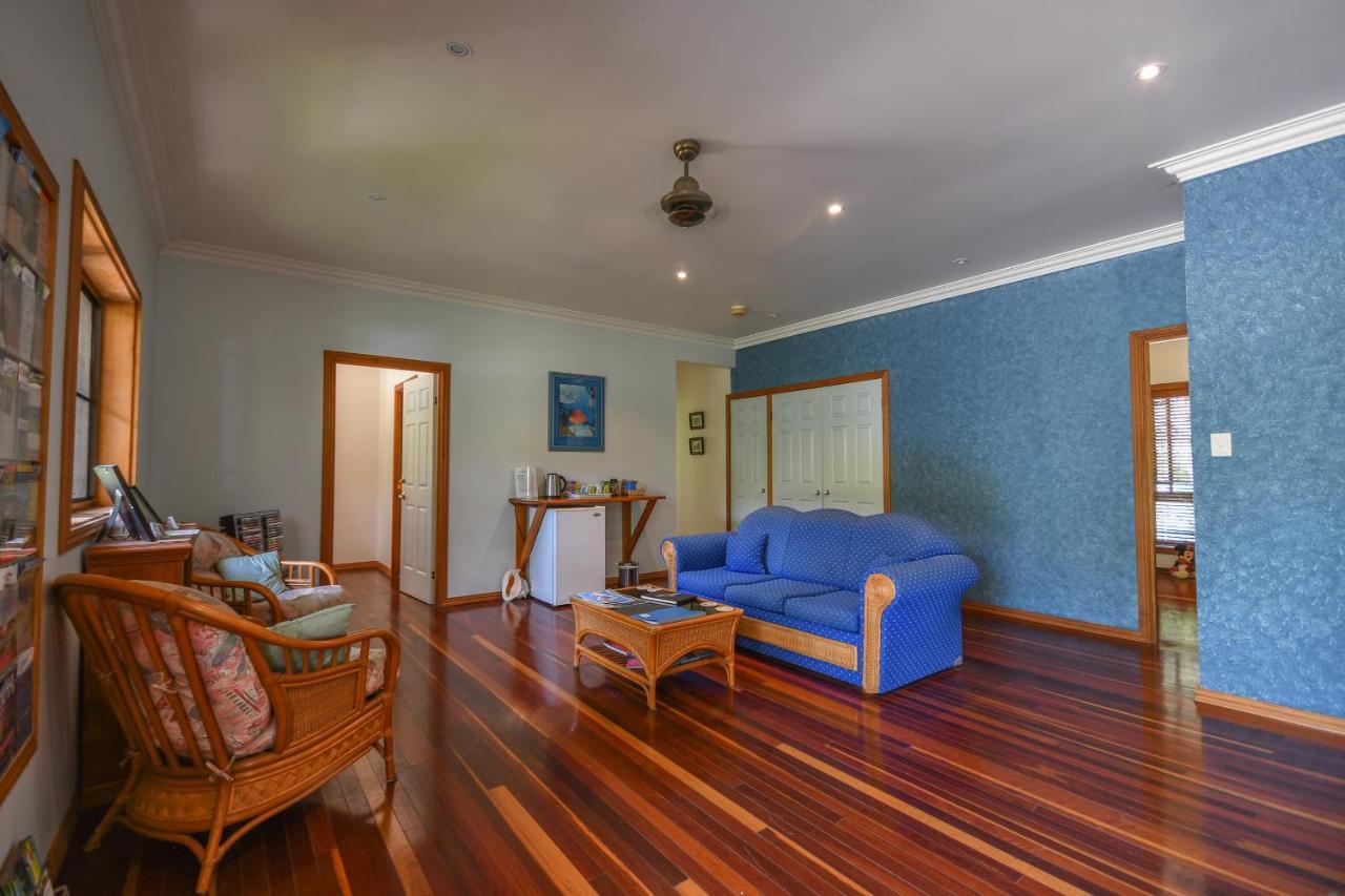 Hibiscus Lodge Bed & Breakfast Wongaling Beach Exteriér fotografie